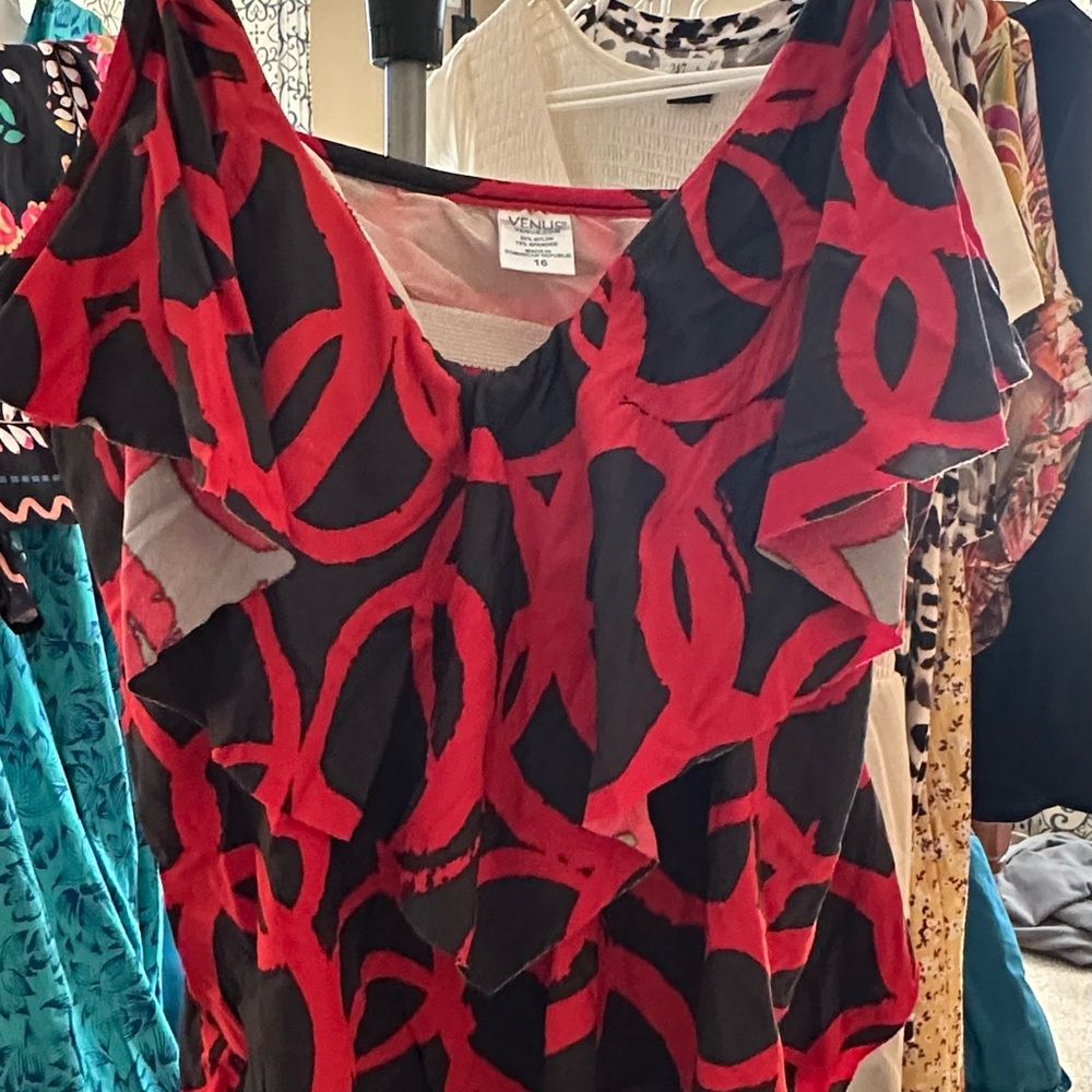 VENUS Vibrant Red and Black tankini